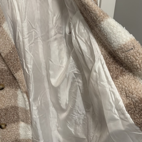 Pink Lily Tan and Cream Plaid Coat - Picture 7 of 8